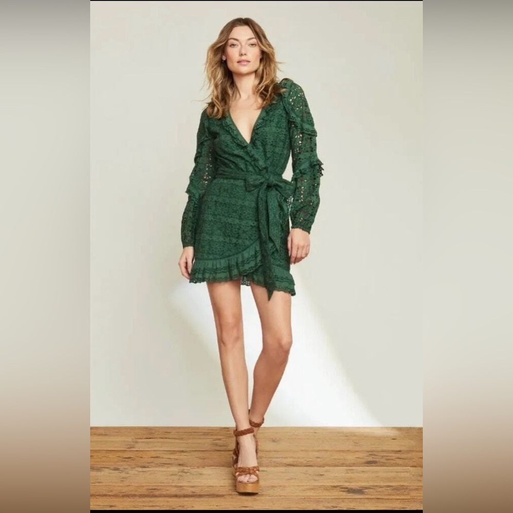 Veronica Beard Julia Green Eyelet Wrap Dress Sz 6